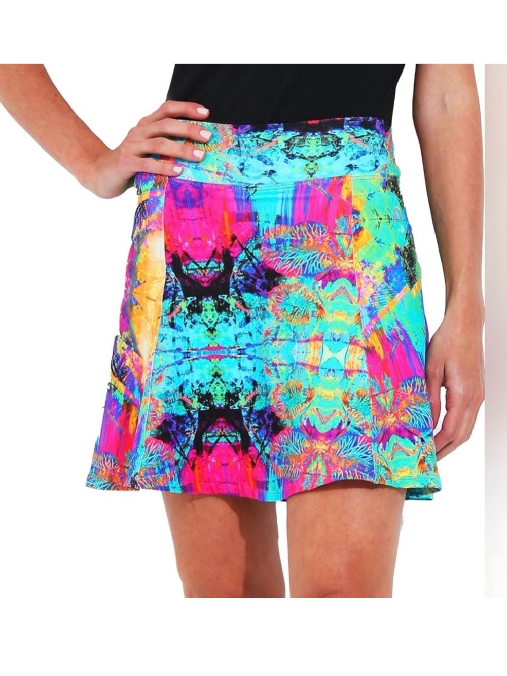 Dona Jo Vibrant Multicolor Printed Tennis Skirt